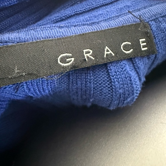 Grace Royal Blue V-Neck Ribbed Sweater - Picture 3 of 3